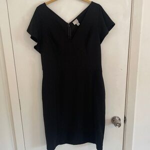 Women’s black short sleeves dress